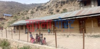 बिद्यालय ब्यबस्थापन समितिद्धारा राम देब माध्यमिक बिद्यालयमा तालाबन्दी