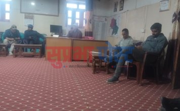 युवाद्धारा राष्ट्रिय सडक बाजुराको धुलाचौरमा बन्द हुम्ली यात्रु घण्टौ देखी अलपत्र ः जिल्ला प्रशाशन कार्यालय हुम्लामा सर्बपक्षिय बैठक संचालन